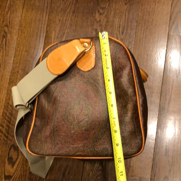 ETRO Milano Red Paisley Boston Weekend Bag With Carry Strap 50 cm - Picture 8 of 17